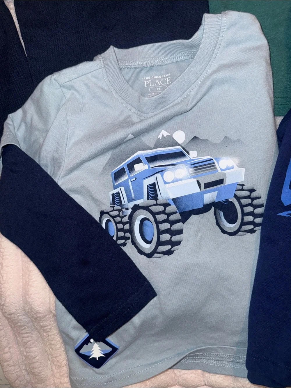 5 Piece Boys Sz 2T Long Sleeve shirt BUNDLE Some NWOT and VGUC